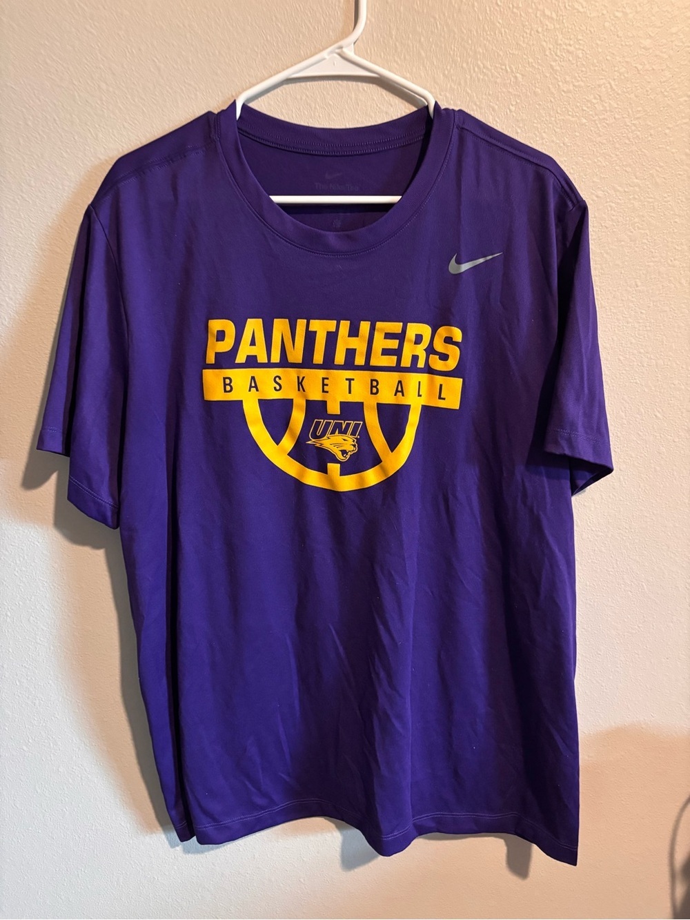 Nike Panthers Basketball Purple Tee UNI Size XXL